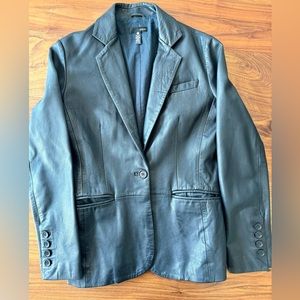 Aqua 100% Leather Fitted Blazer in Black, Size Medium